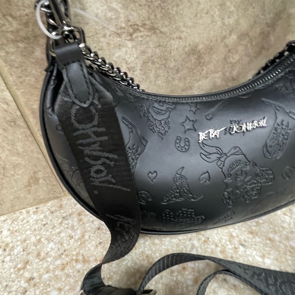 NWT BETSEY JOHNSON BLK SKULL “SADDLE BAG” CROSSBODY BAG - Picture 11 of 12